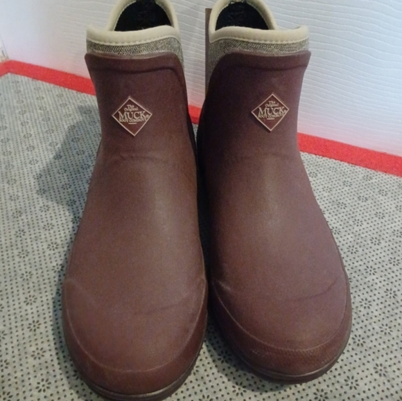 Muck Women's Originals Ankle, Rum Raisin/Tweed Herringbone sold out on website - Picture 11 of 16